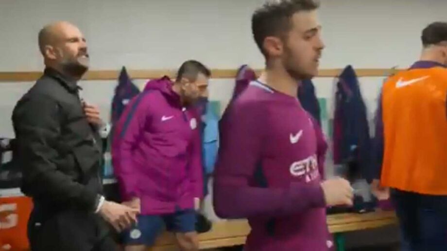 Guardiola entra no balneário do Man. City aos gritos: «Sentados, ninguém fala!»