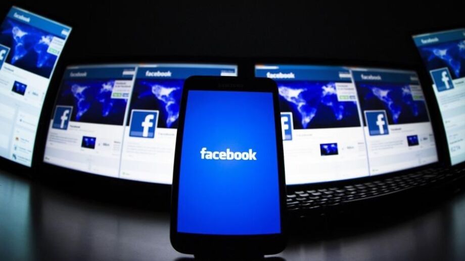 Facebook telemóvel