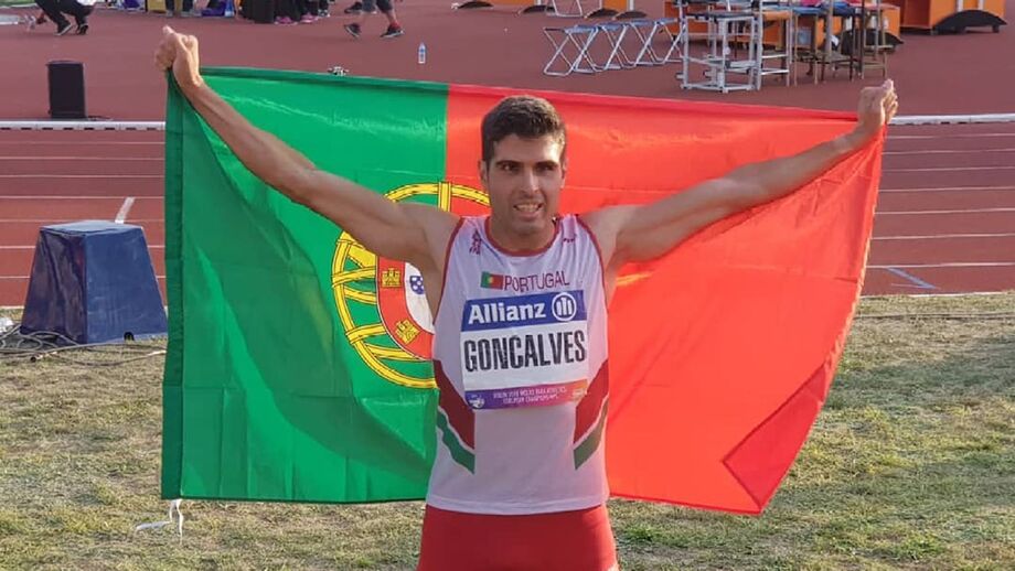 Atletismo: Luís Gonçalves alcança prata no último dia