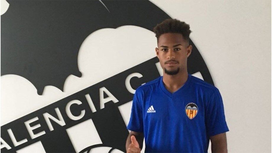 Mercado na reta final: Doumbia confirmado no Girona e Juve empresta português ao Valencia