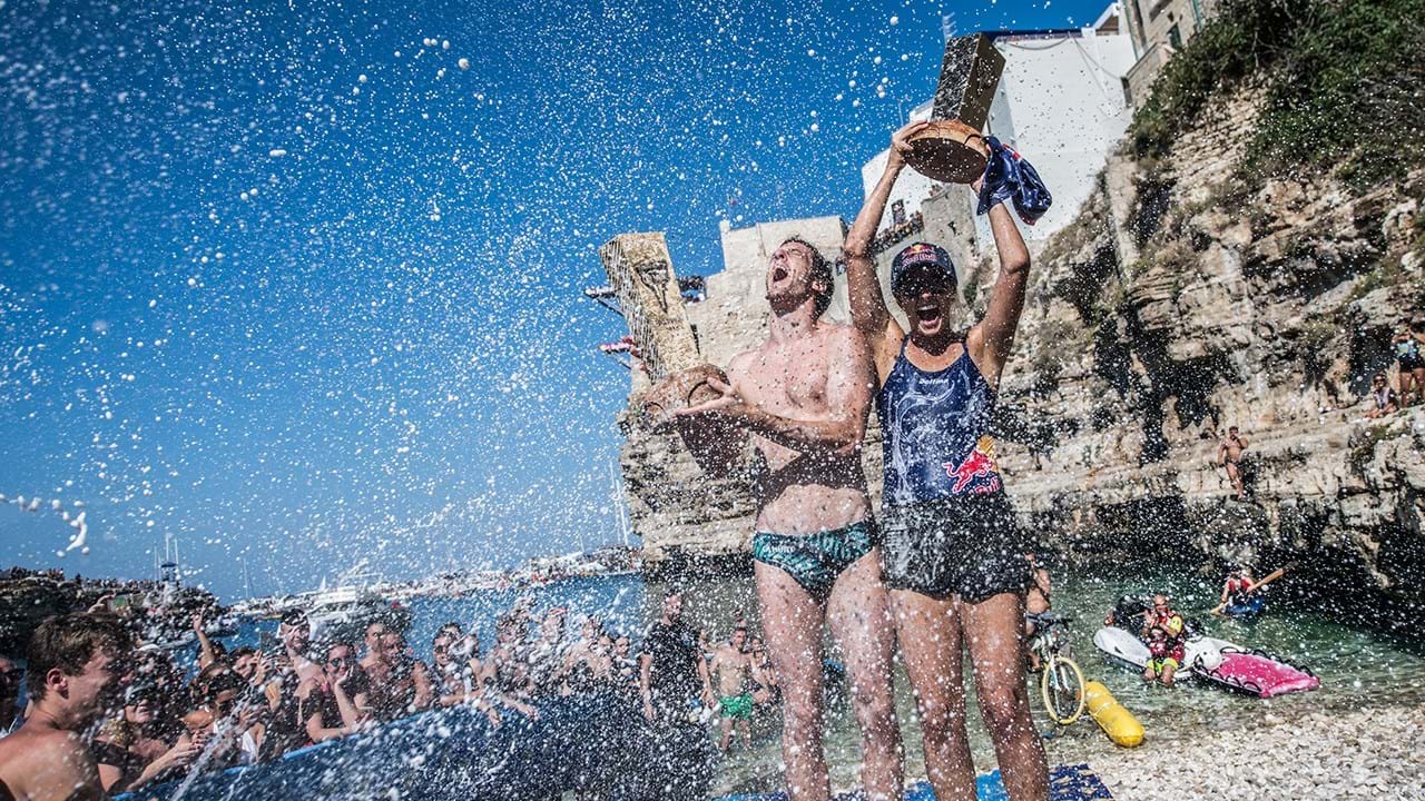 Red Bull Cliff Diving Gary Hunt e Rhiannan Iffland conquistam título