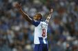 Brahimi (3) - Só lhe faltou o golo para premiar a qualidade que colocou em campo. Na segunda parte fez o público saltar, mas a bola saiu ao lado.