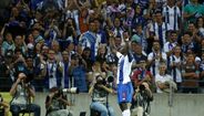 Aboubakar (3) - Marcou um golo fácil e assinou alguns pormenores interessantes.