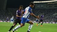 Óliver Torres (2) - Importante quando a equipa precisou de circular a bola.