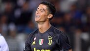8. Cristiano Ronaldo (do Real Madrid para a Juventus por 105 milhões; valor esperado: 116,5 milhões. Diferença: 11,5 milhões)