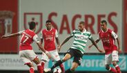 Castaignos (nota 1) - Entrou para dar altura, numa fase em que a equipa da casa já se reorganizara na missão de defender a vantagem alcançada