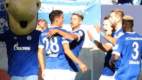 Schalke 04 soma primeiros pontos na Bundesliga