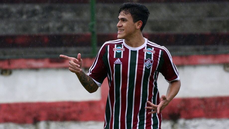 Maxilar trava alvo do Real Madrid