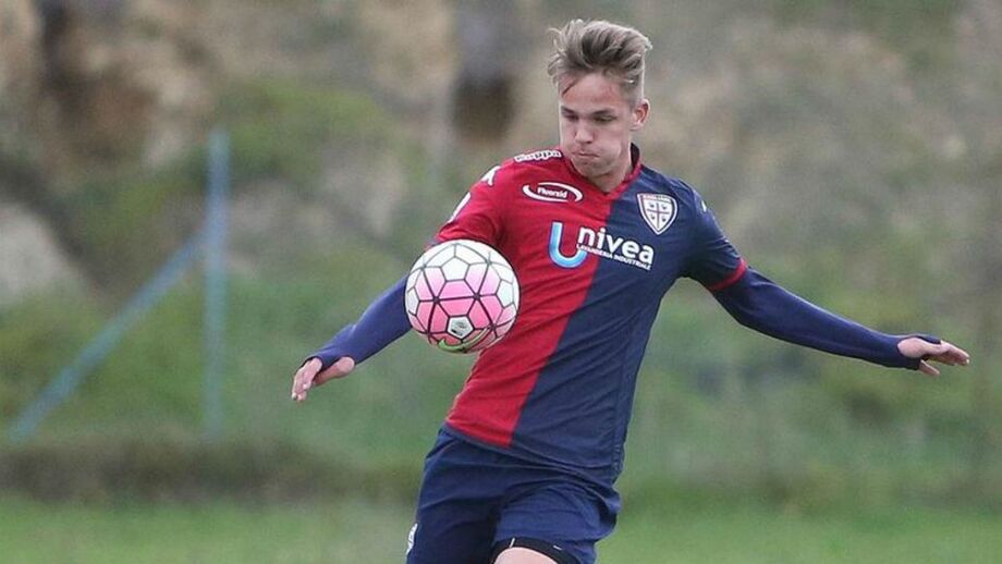 Antigo jogador do Cagliari morre aos 20 anos
