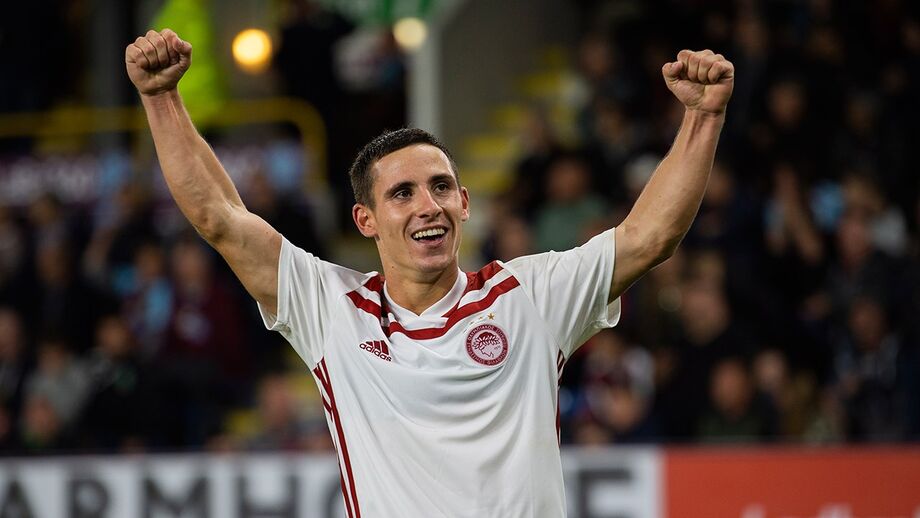 Olympiacos é Podence e mais 10