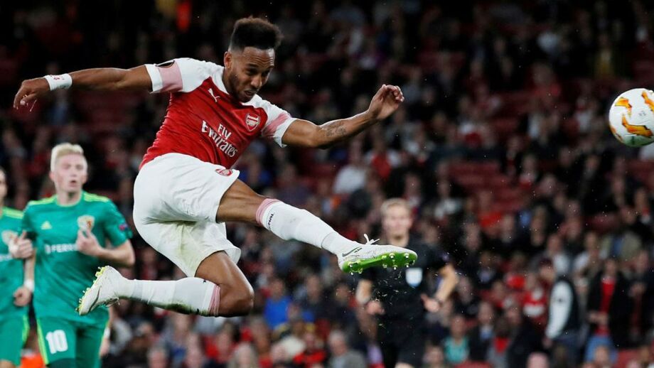 Aubameyang nega que o pai seja o futuro selecionador do Gabão e atira-se à federação