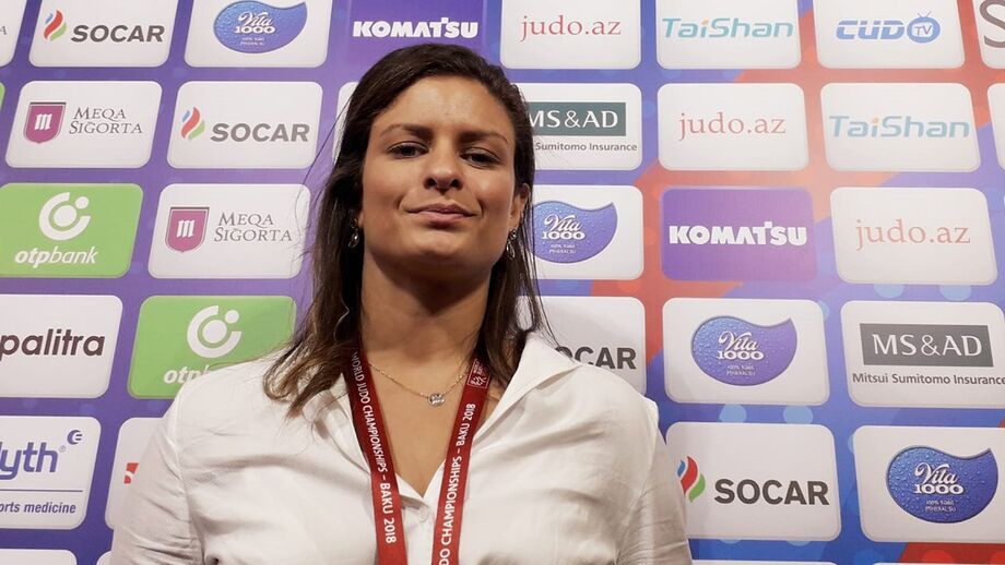 Leandra Freitas secretária na FIJ