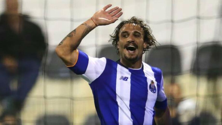 Osvaldo não queria ser Messi: «Vive numa prisão de ouro, não pode vir aqui beber um copo»
