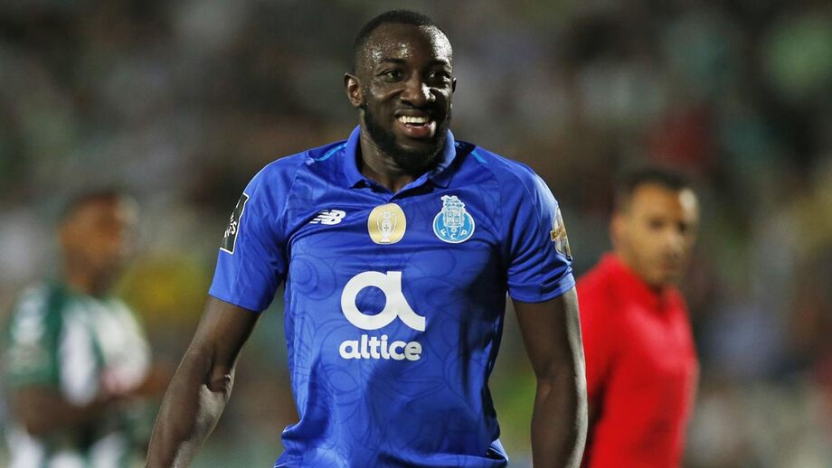 Vitória prescindiu de mais-valia por Marega a troco de quarteto do FC Porto