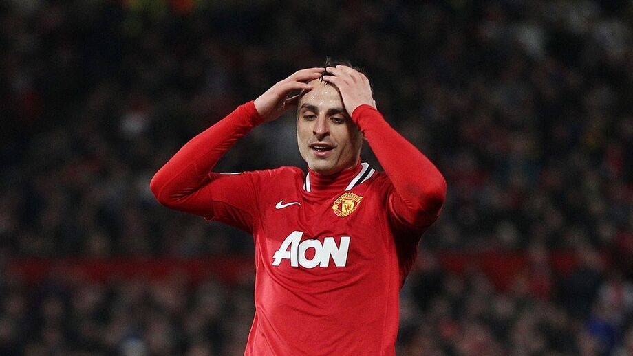 Berbatov e a luta de p... entre Mourinho e Pogba
