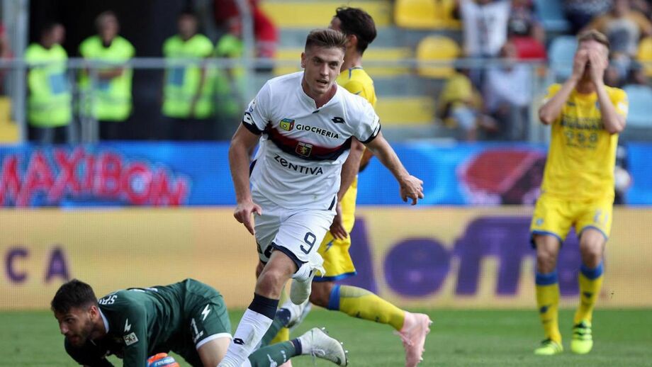 Krzysztof Piatek bisa na vitória do Génova e faz história no calcio