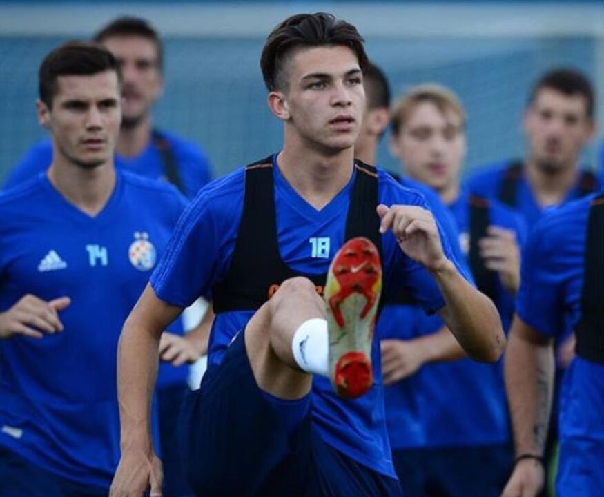 Antonio Marin (Dinamo Zagreb) - Avançado, nasceu a 9 de janeiro de 2001