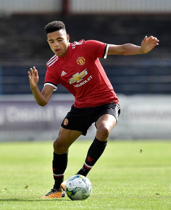 Mason Greenwood (Manchester United) - Avançado, 1 de outubro de 2001