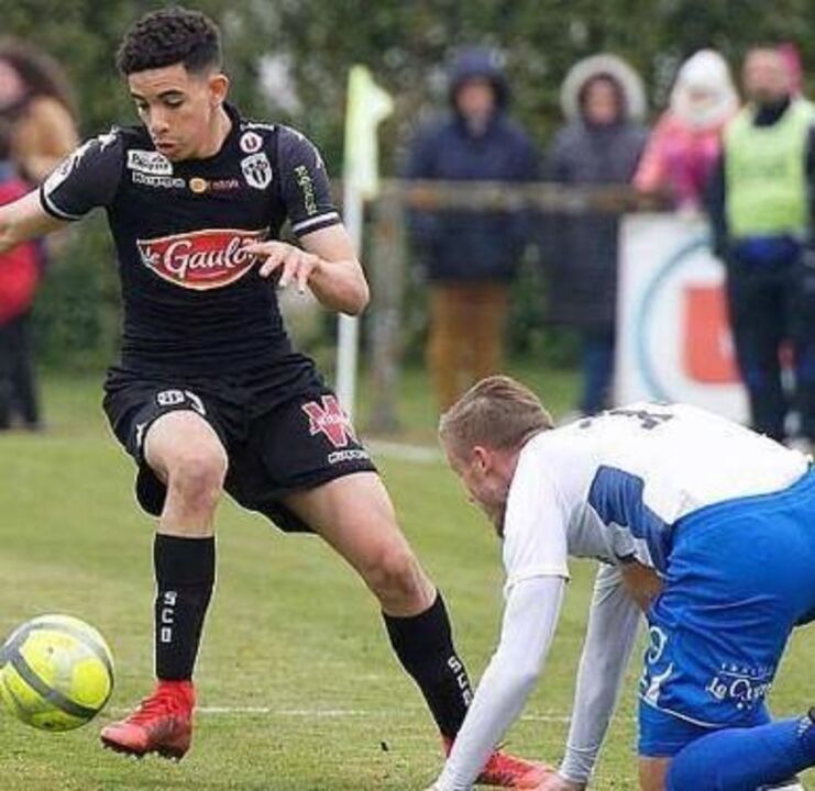 Rayan Aït Nouri (Angers/França) - Defesa, nasceu a 6 de junho de 2001