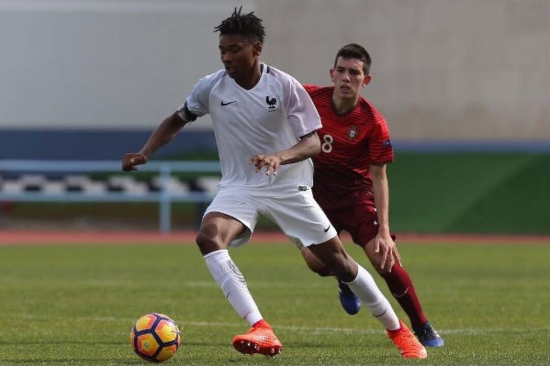 Khéphren Thuram-Ulien (Monaco) - Médio, nasceu a 26 de março de 2001