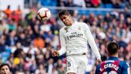 Varane - Ganhou a Champions e o Mundial mas o seu rendimento tem estado muito abaixo do expectável. Esta temporada soma 8 jogos e 660 mimutos