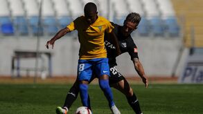 Marcos António: «Não posso ficar muito com a bola»