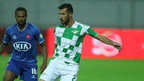 João Aurélio reintegrado em pleno