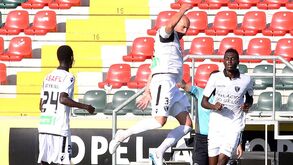 Defesa permeável atrasa candidato