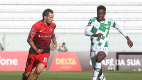 Cónegos vencem e alcançam madeirenses na tabela