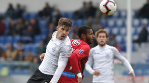 Feirense vence Marítimo e sobe à liderança do Grupo D