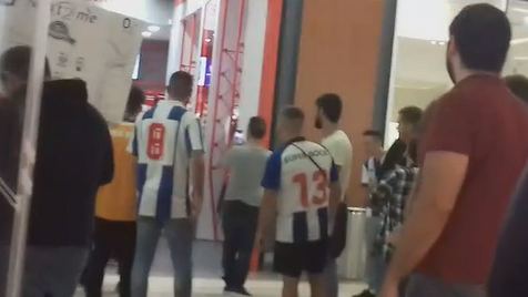 Super Dragões loja do Benfica