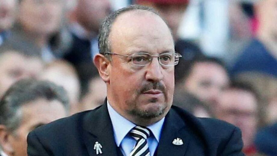 Rafa Benítez multado em quase 70 mil euros... por elogiar um árbitro
