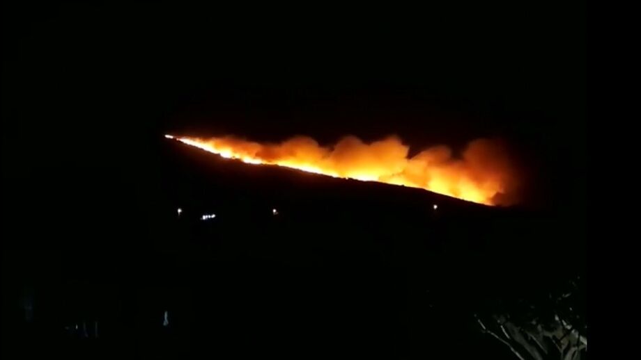 Incêndio de grandes proporções na Serra de Sintra