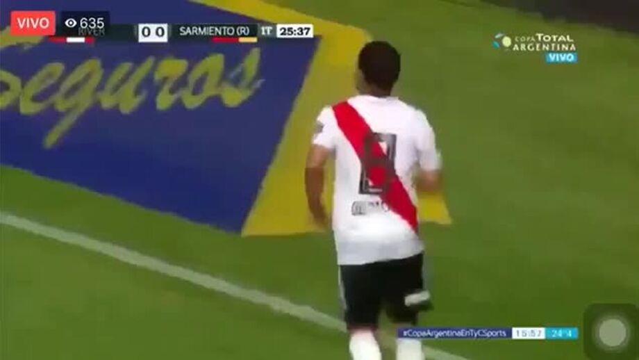 Sensacional: Juan Quintero marca golaço ao estilo... PlayStation