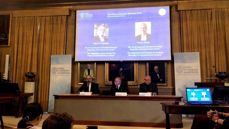 Nobel da Economia entregue a William D. Nordhaus e Paul Romer