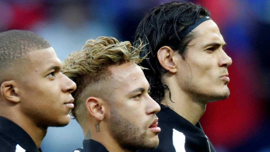 Parceria Neymar e Mbappé está a isolar Cavani