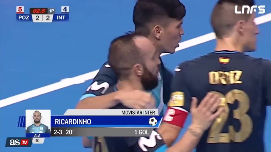 O míssil de Ricardinho que deixou Espanha boquiaberta