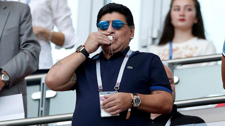 Maradona vai pedir desculpa a Messi sobre idas à casa de banho