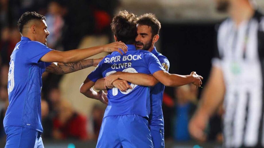 Vila Real-FC Porto, 0-6: Adrián López herói na goleada em Trás-os-Montes com um 'póquer'