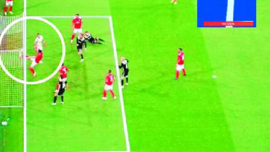 Os casos do Ajax-Benfica