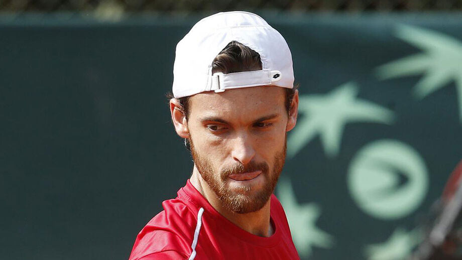 João Sousa eliminado na primeira ronda do torneio de Basileia