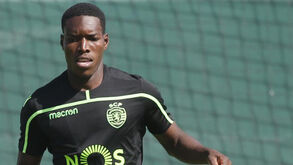 Os onzes oficiais de Santa Clara e Sporting