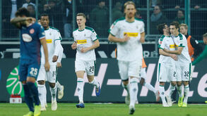 Borussia Mönchengladbach apanha Bayern Munique no segundo lugar