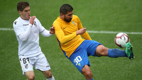 Freire deve estrear sexta dupla central