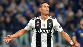 Ronaldo marca mas Mourinho leva a melhor em Turim