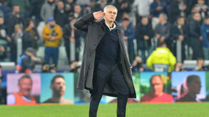 Mourinho justifica gesto provocatório: «Fui insultado durante 90 minutos»