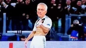 Ronaldo é uma lenda em Manchester... mas não escapou aos 'memes'