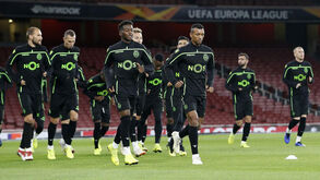 Adepto exaltado perturbou passeio matinal da equipa