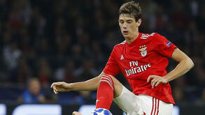 Conti faz série inédita 