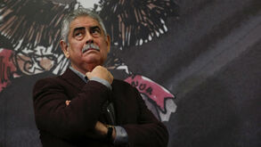 À atenção do Benfica: estes treinadores estão disponíveis no mercado